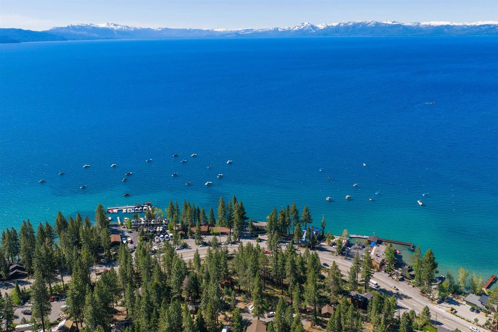 7276 North Lake Boulevard, Tahoe Vista