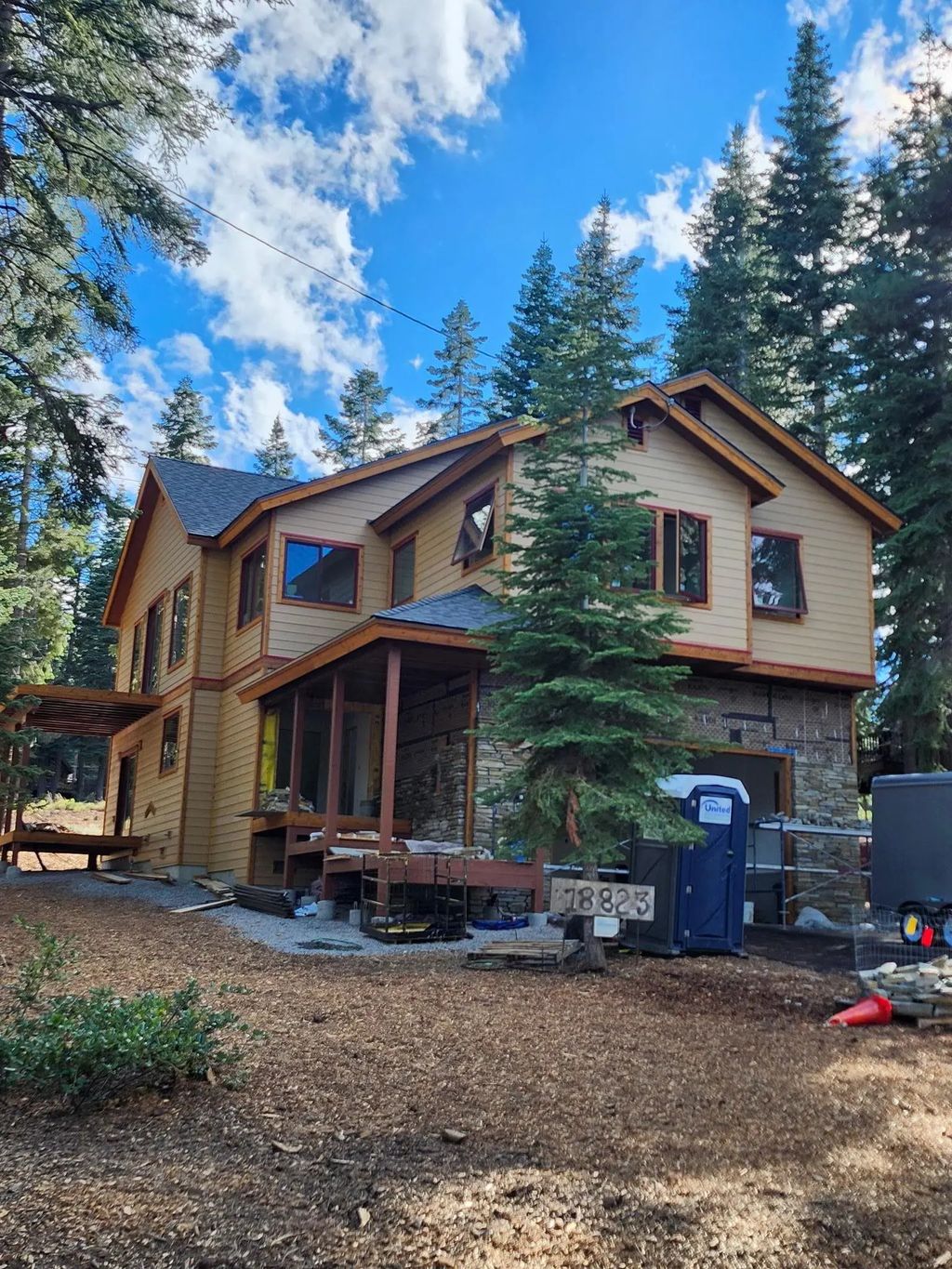 13823 Copenhagen Drive, Truckee