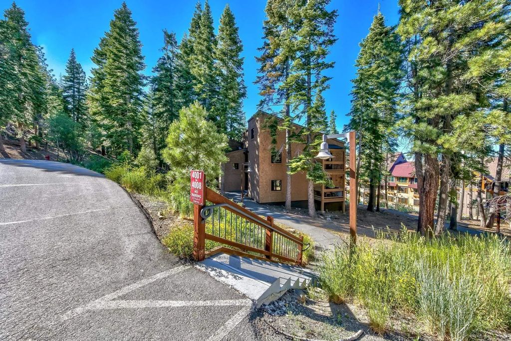 4002 Ski View, Truckee