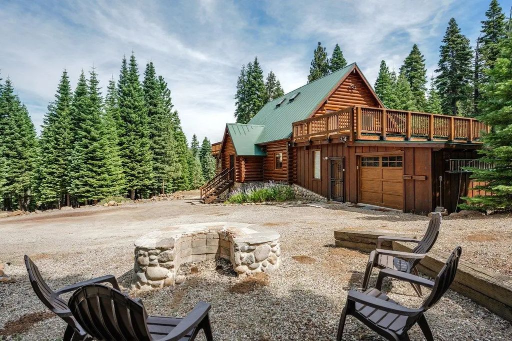 12605 Brookstone Drive, Truckee