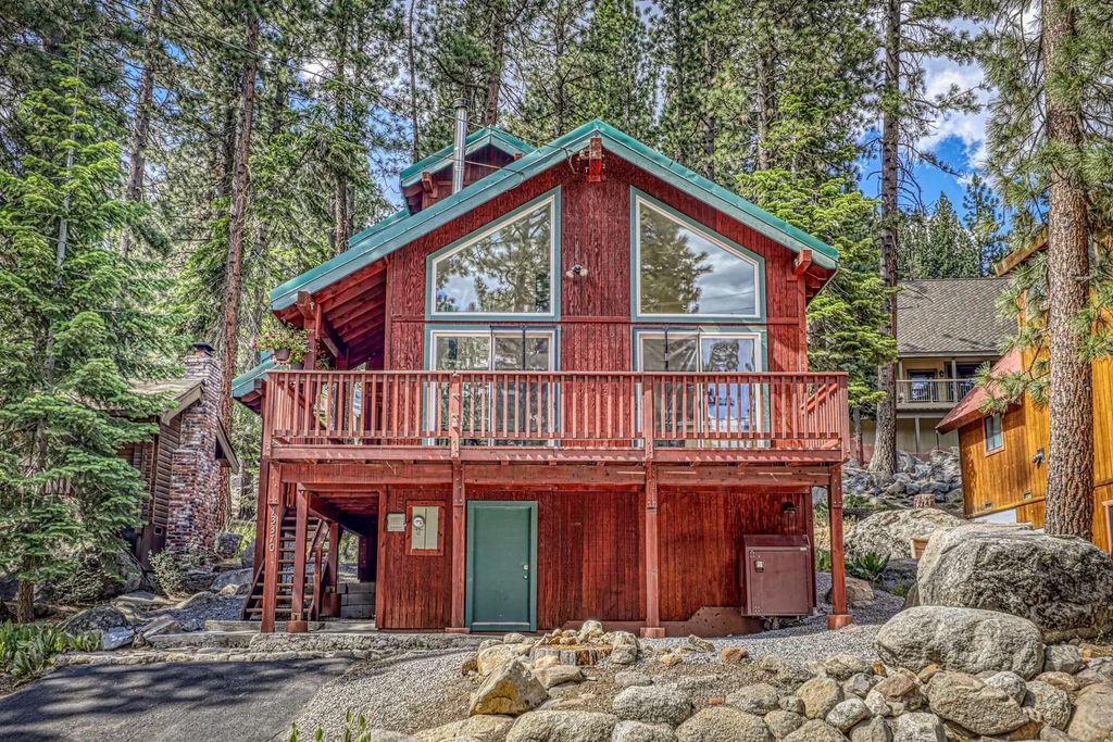 13370 Sierra Drive, Truckee