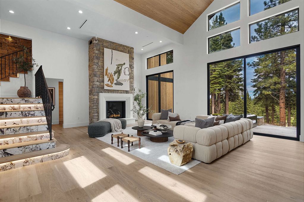 9348 Nine Bark Road, Truckee