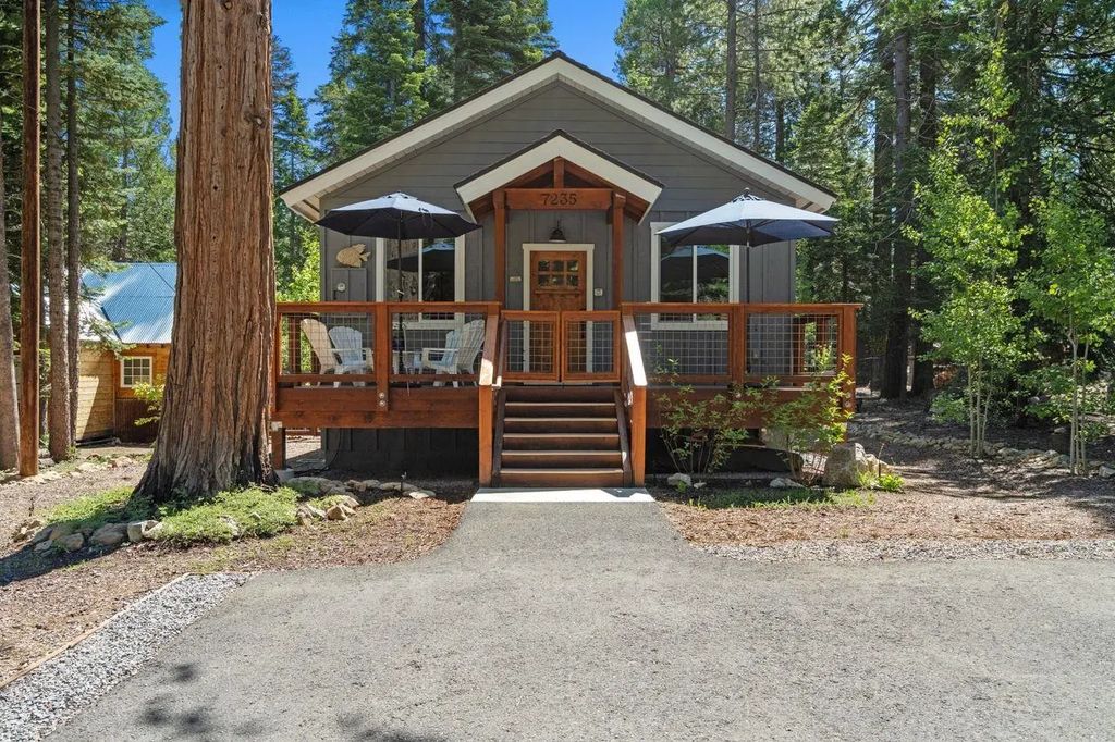 7235 8th Avenue, Tahoma