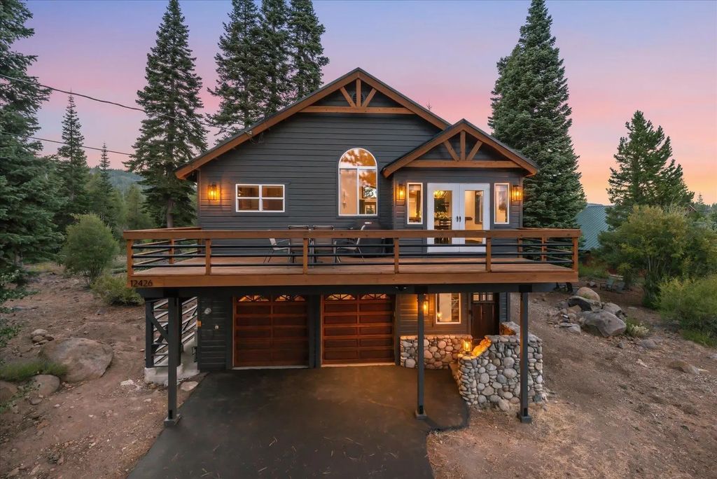 12426 Viking Way, Truckee