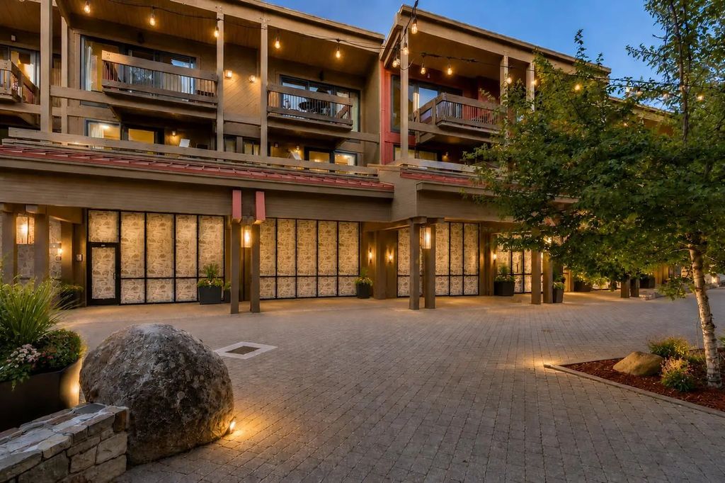 2000 North Village Drive #228, Truckee