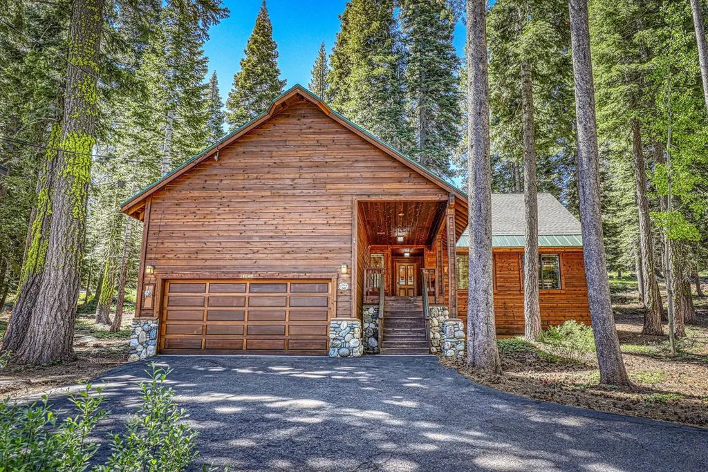 14649 Copenhagen Drive, Truckee