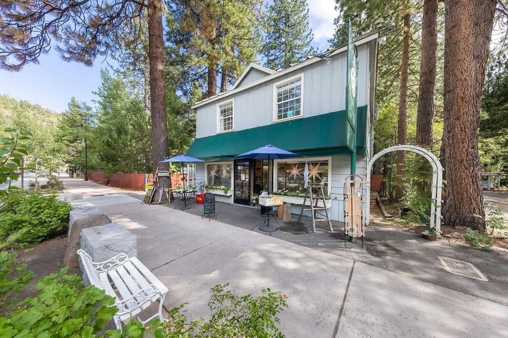 8710 North Lake Boulevard, Kings Beach