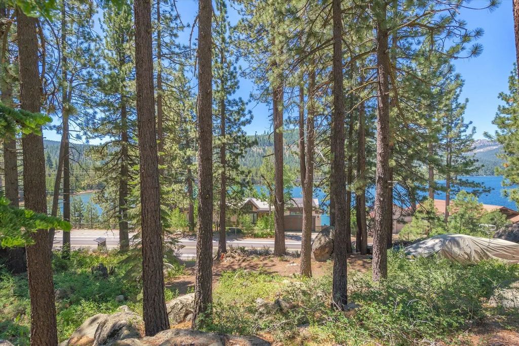 13020 Donner Pass Road, Truckee