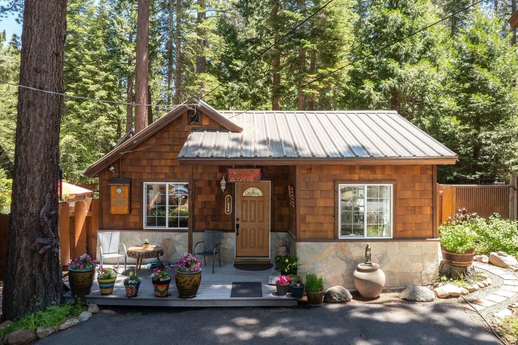 315 Placer Street, Tahoma