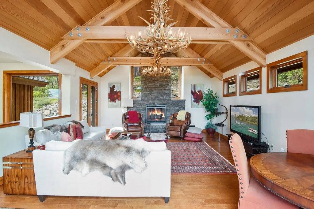 3305 Dardanelles Avenue, Tahoe City