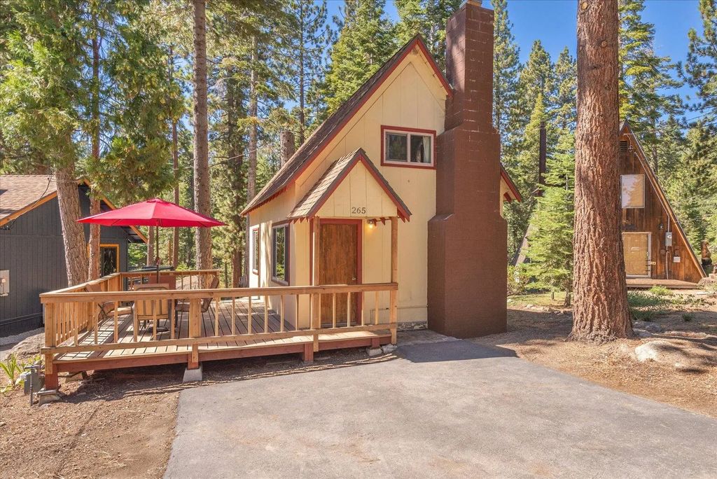 265 Old County Road, Carnelian Bay