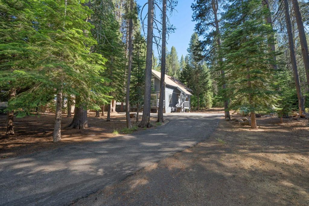 12458 Greenwood Drive, Truckee