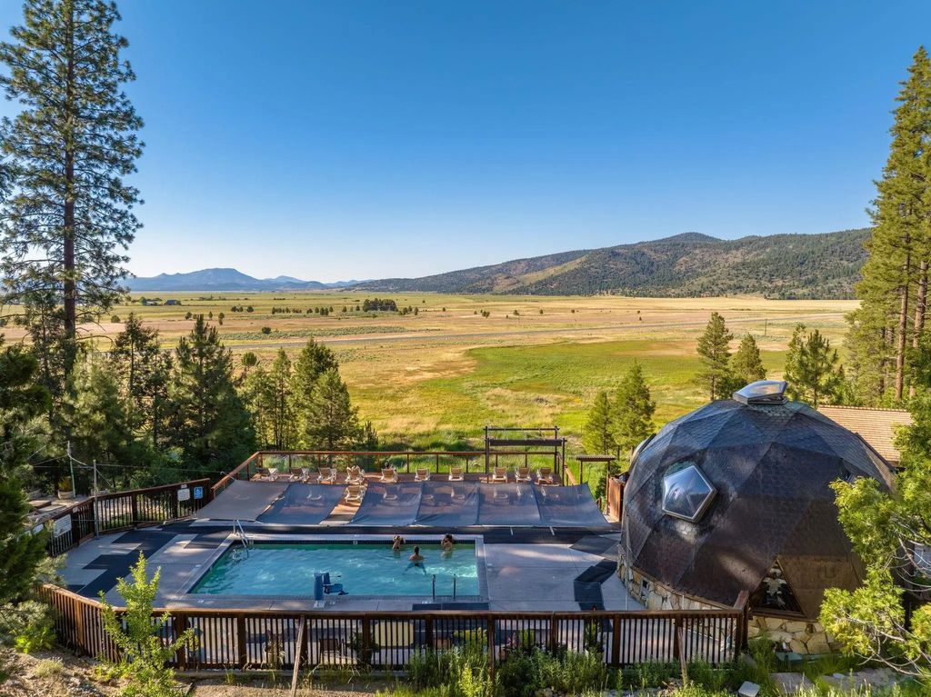 521 Campbell Hot Springs Road, Sierravillee