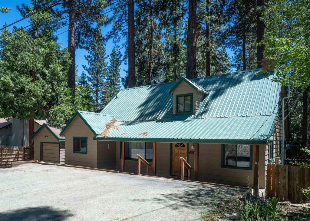 8438 Dolly Varden Avenue, Kings Beach
