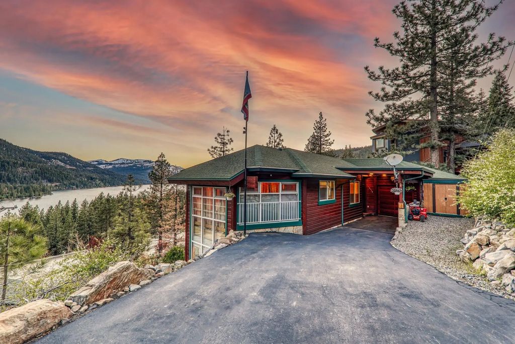 10310 Martis Street, Truckee