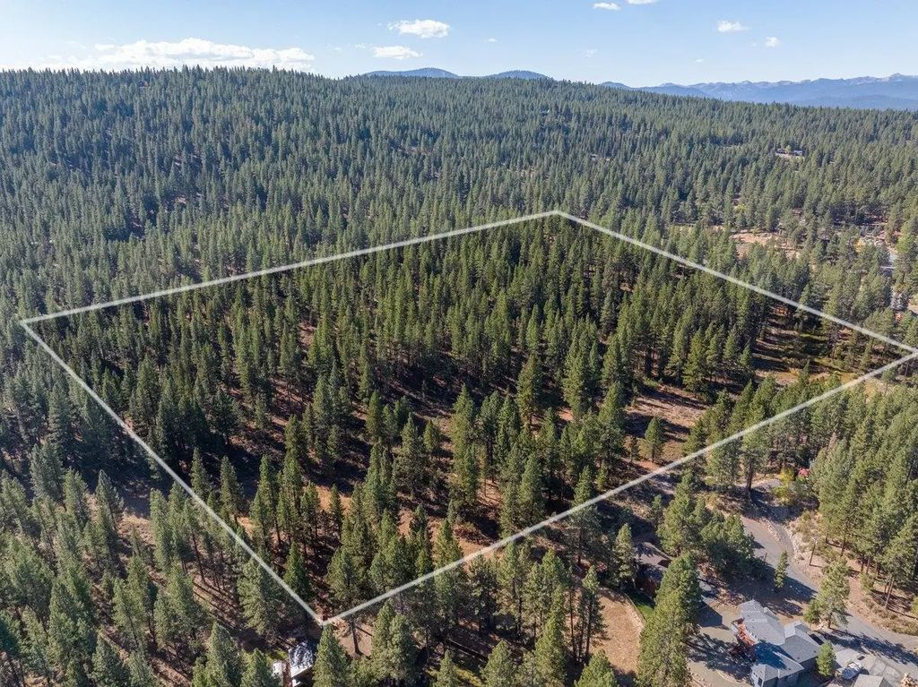 10797 Regency Circle, Truckee