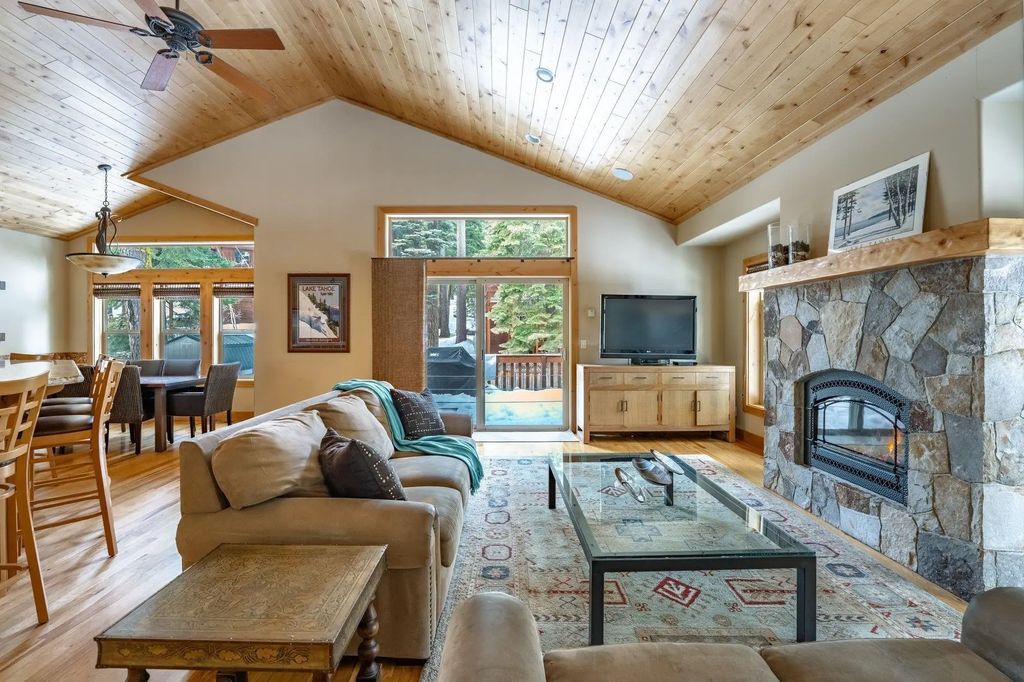 7282 9th Avenue, Tahoma