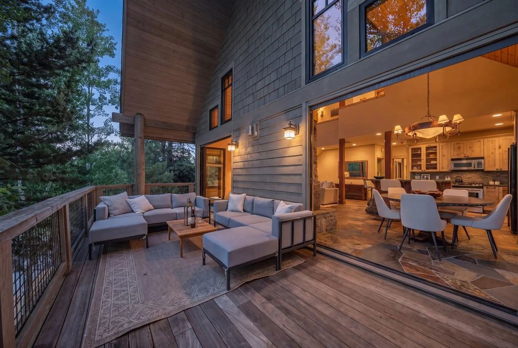 12015 Julian Avenue, Truckee