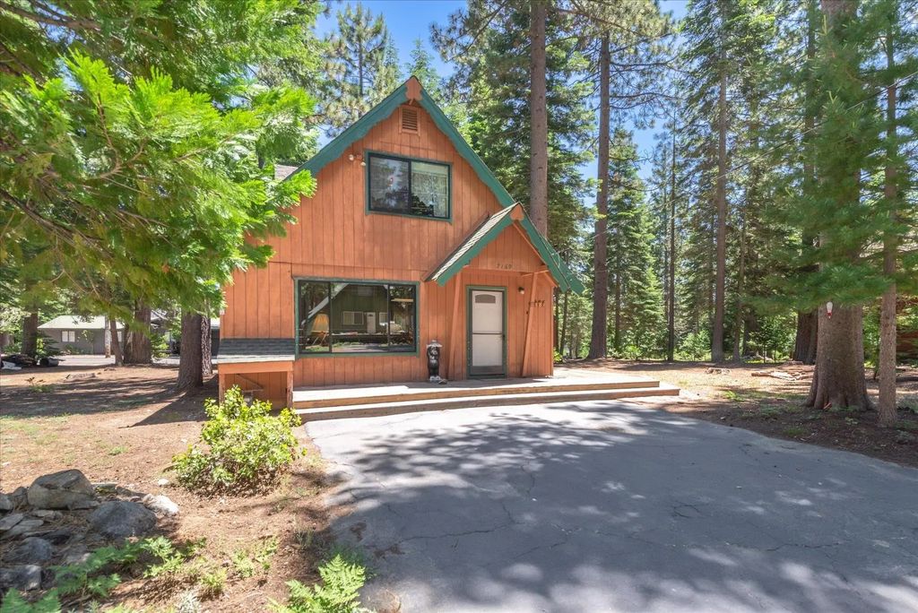 7169 Timberwolf Drive, Tahoma