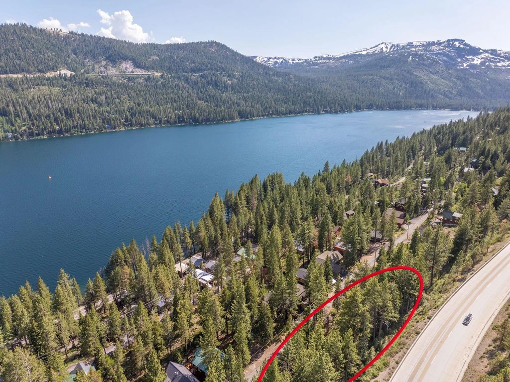 14514 Denton Avenue, Truckee
