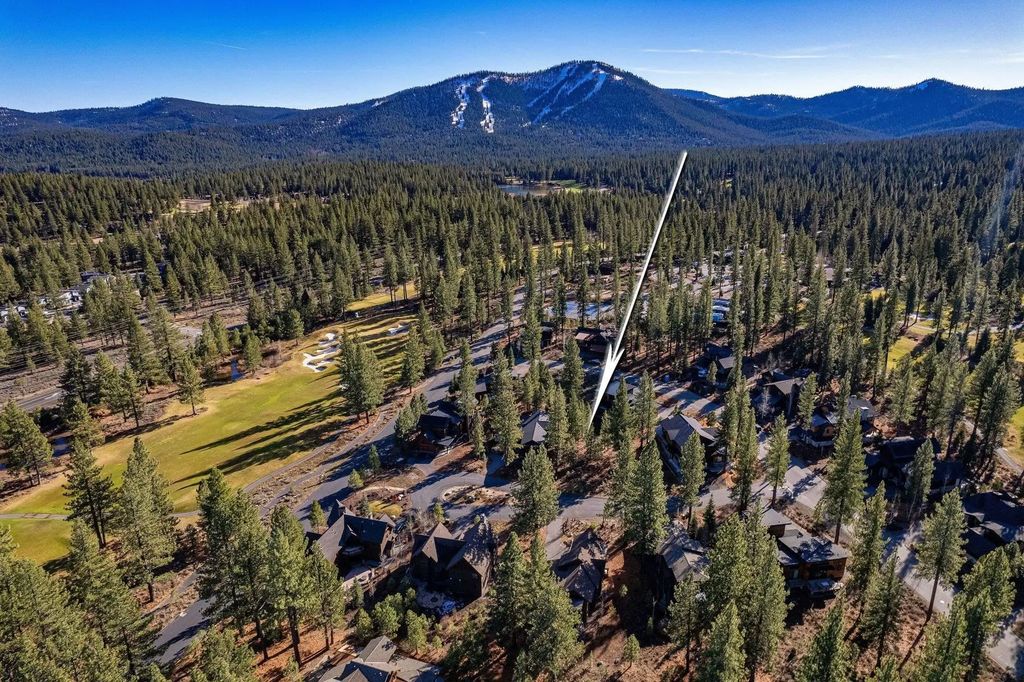 10020 Chaparral Court, Truckee