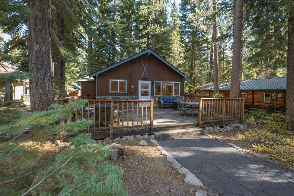 16550 Salmon Street, Truckee