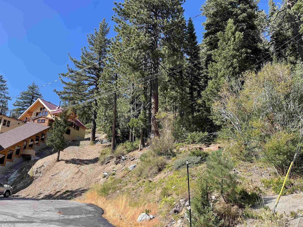 1880 Apache Court, Olympic Valley