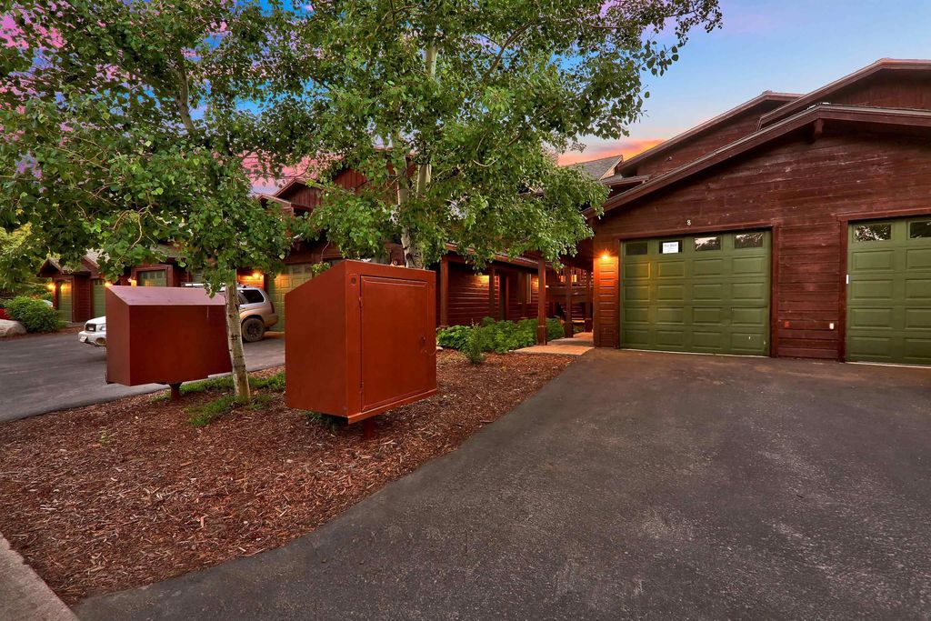 10592 Boulders Road #8, Truckee
