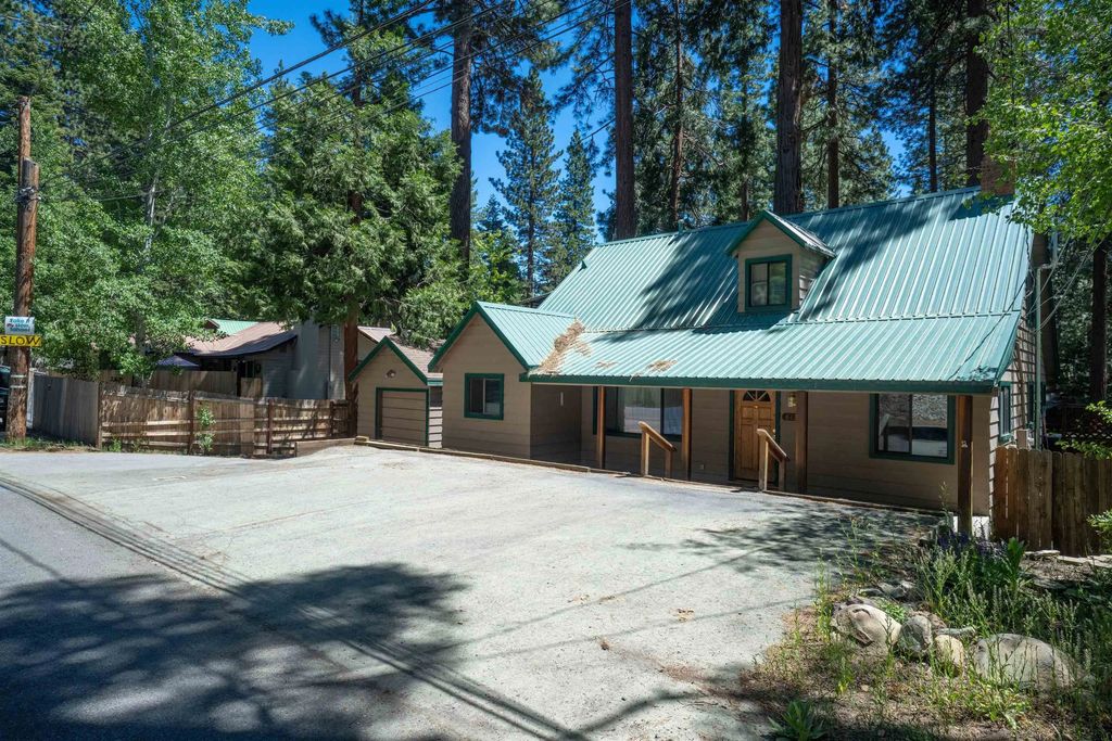 8438 Dolly Varden Avenue, Kings Beach