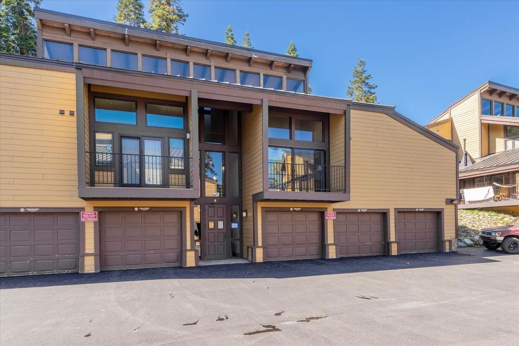 2090 Chalet Road 18 Building 4, Alpine Meadows