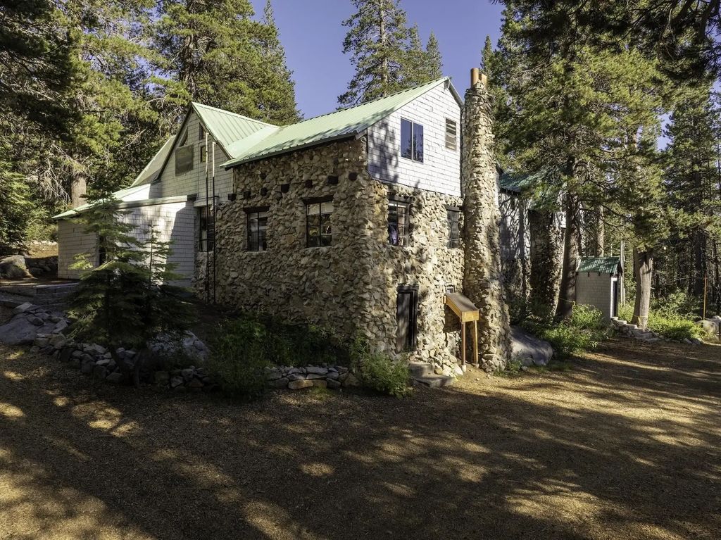 10111 Bunny Hill Road, Soda Springs