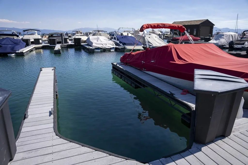 700 North Lake Boulevard #d-20, Tahoe City