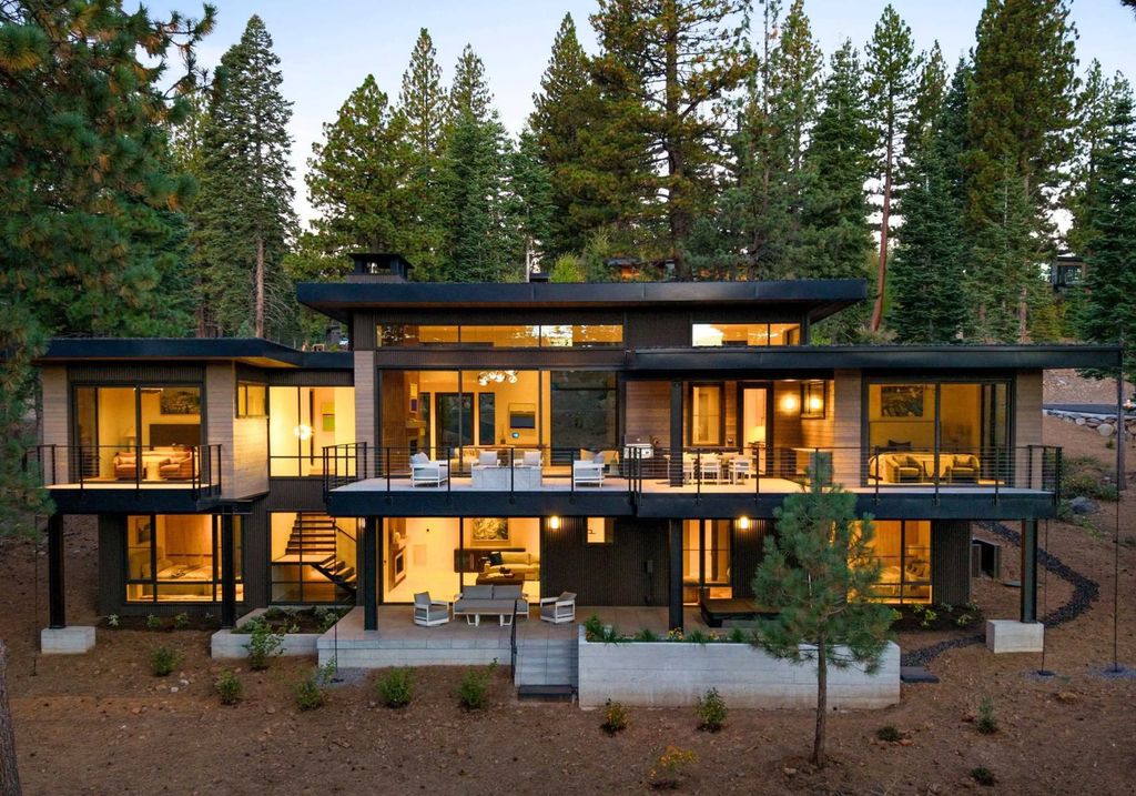 9304 Nine Bark Road, Truckee