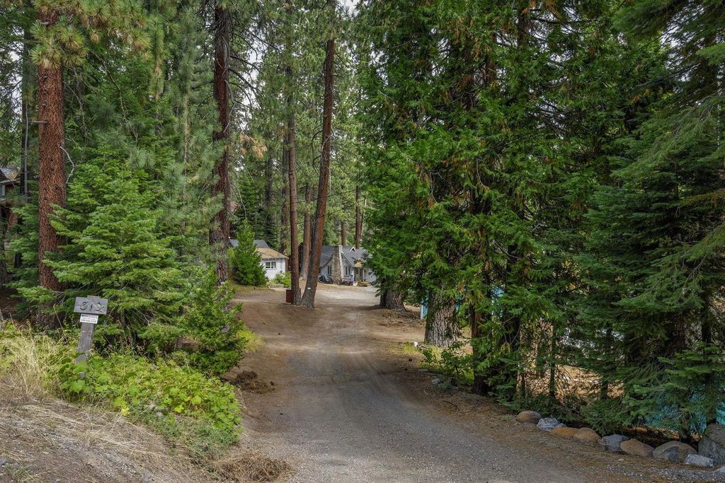 314 E Agatam Avenue, Tahoe Vista
