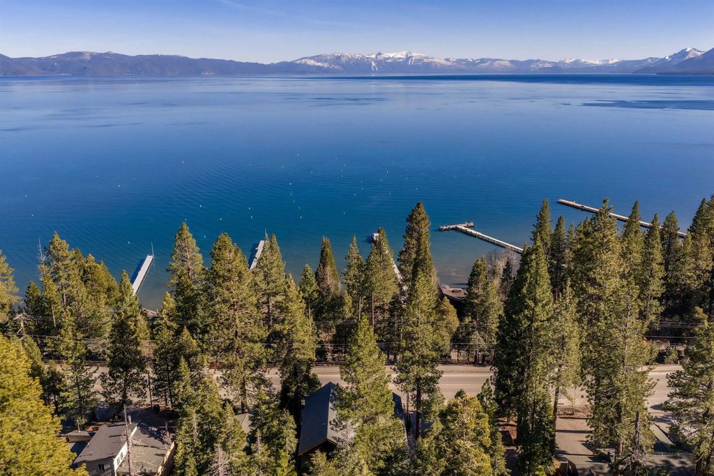 1365 North Lake Boulevard, Tahoe City