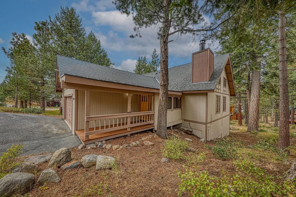 15360 Wolfgang Road, Truckee