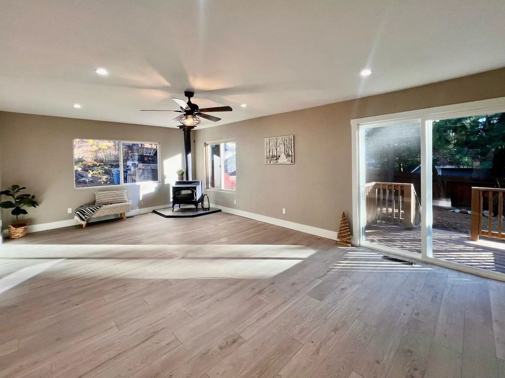 8682 Dolly Varden Avenue, Kings Beach