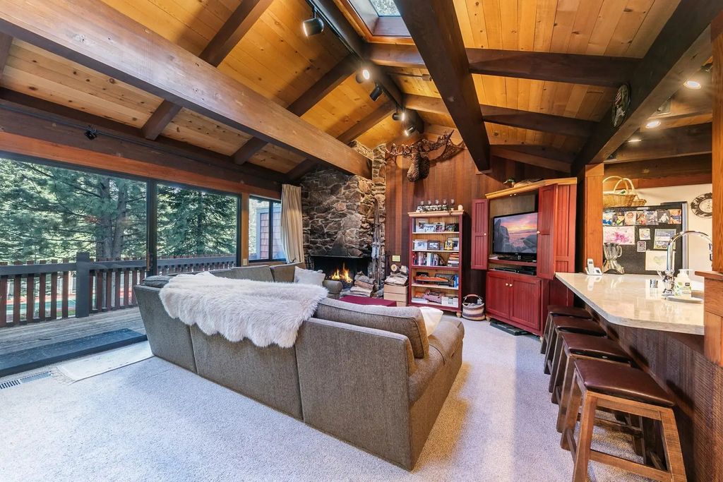 3600 North Lake Boulevard #18, Tahoe City