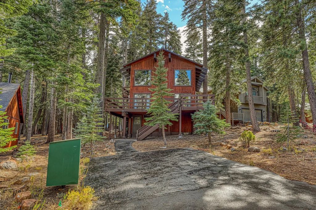 15779 Northwoods Boulevard, Truckee