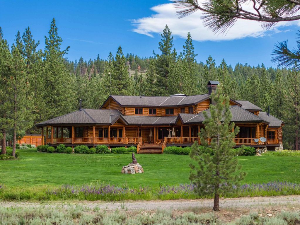 7555 State Highway 89, Sierravillee