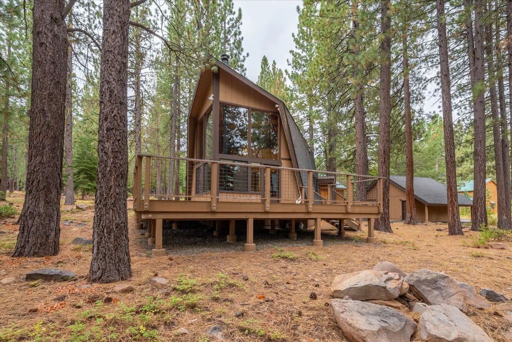 12869 Solvang Way, Truckee