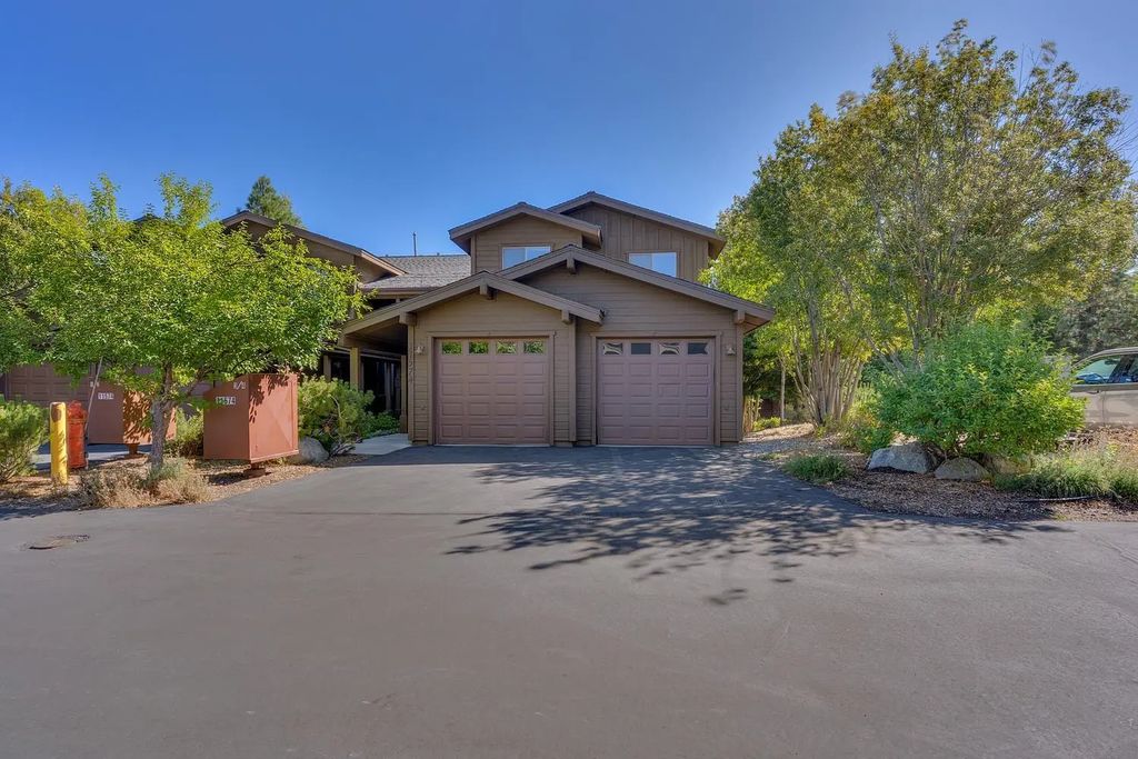11574 Dolomite Way Unit 4, Truckee