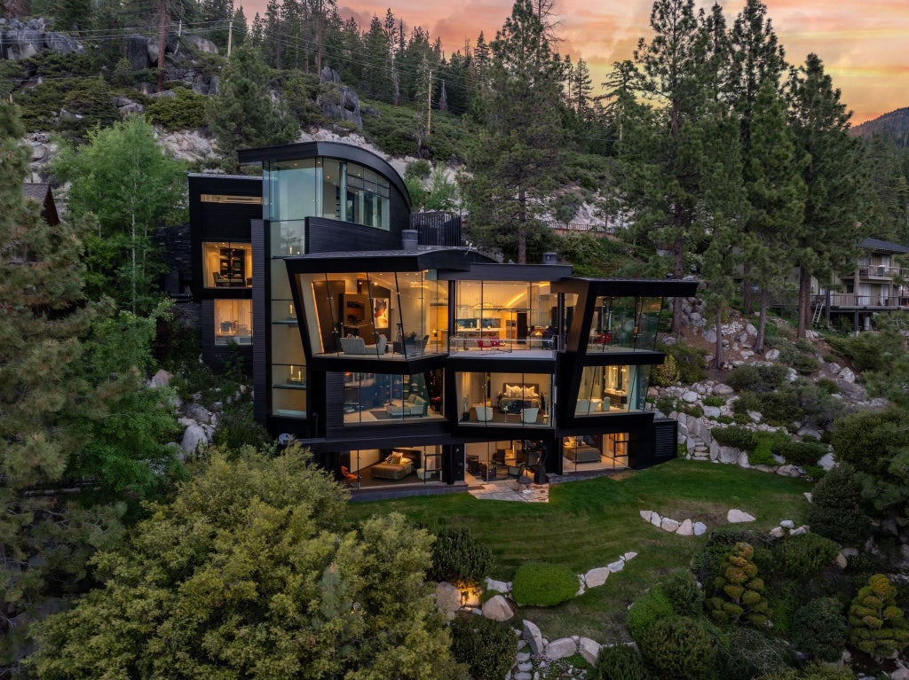 580 Gonowabie Road, Crystal Bay