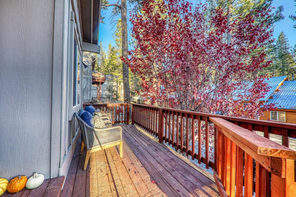 12473 Northwoods Boulevard 2, Truckee
