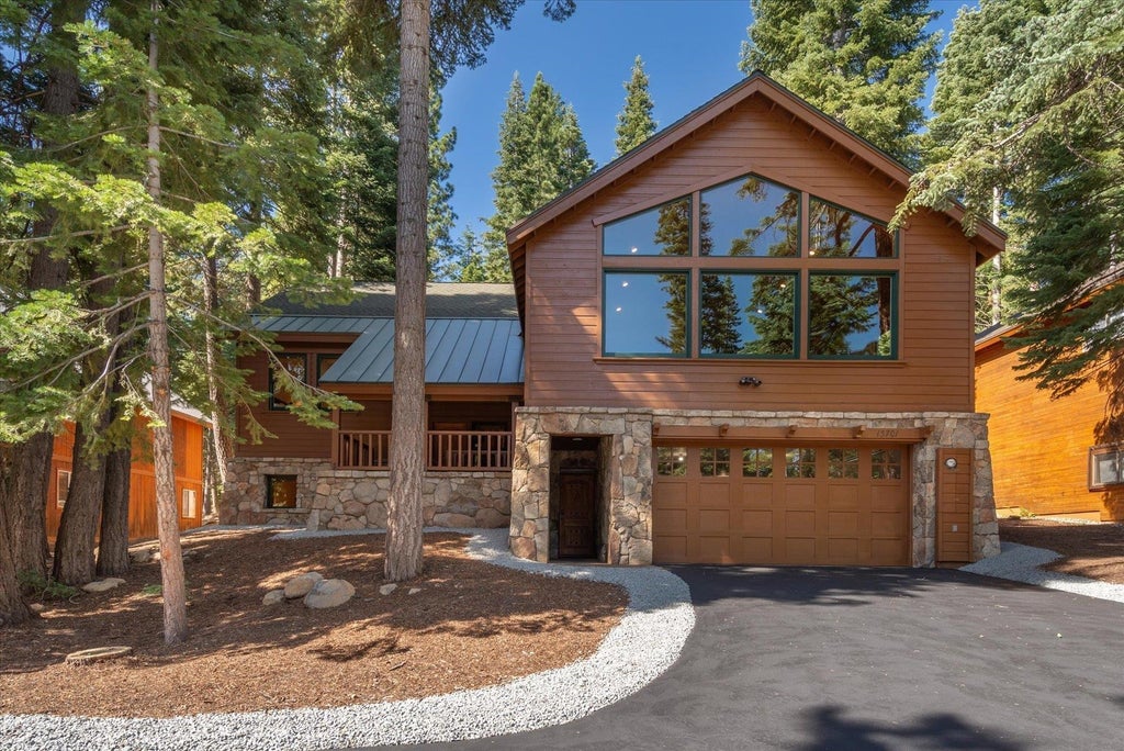 13701 Hansel Avenue, Truckee