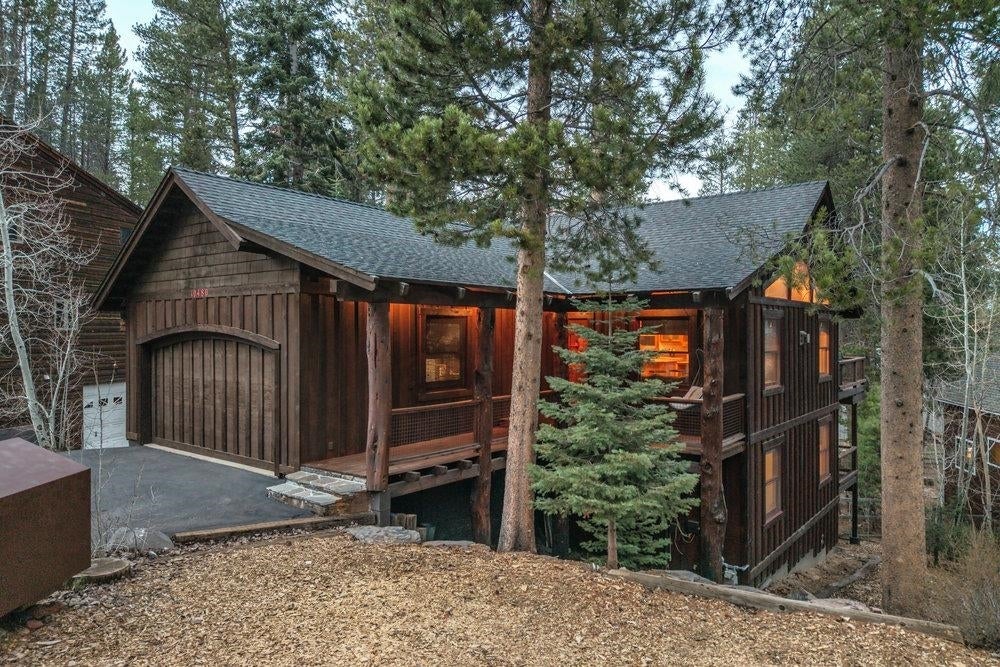 10480 Iris Road, Truckee