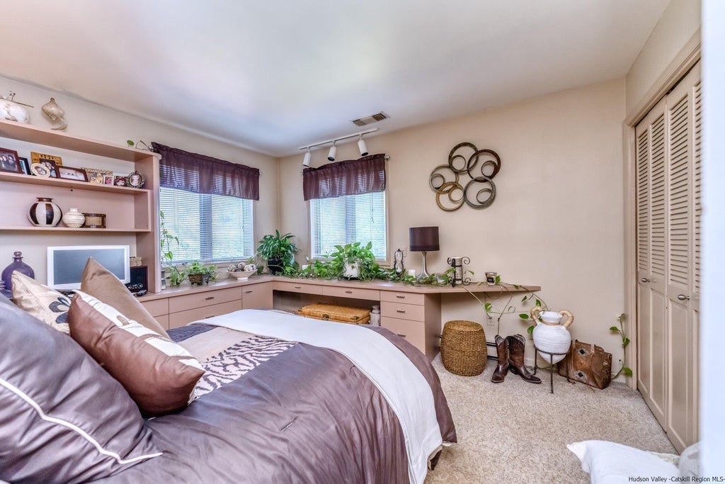 195 Arnold Drive, Kingston Property Listing MLS® 20232627