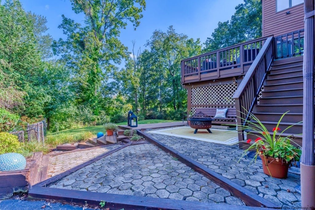 195 Arnold Drive, Kingston Property Listing MLS® 20232627