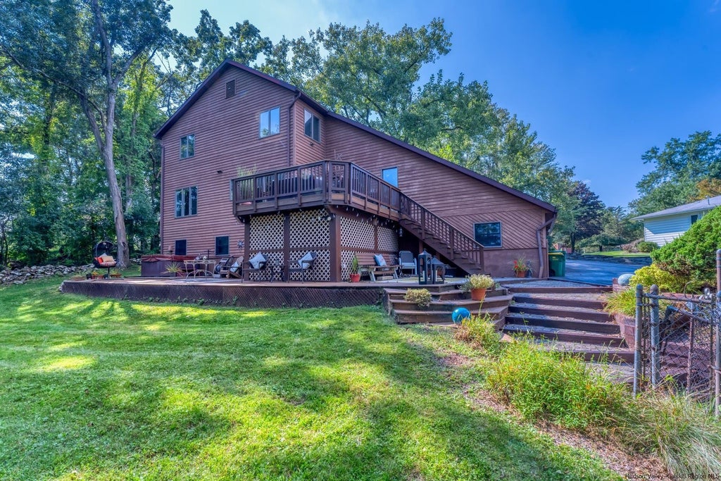 195 Arnold Drive, Kingston Property Listing MLS® 20232627