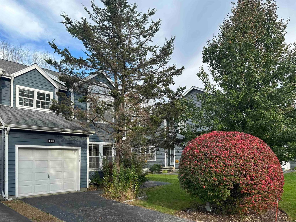 118 Pinebrook, Hyde Park Property Listing MLS® 20233291